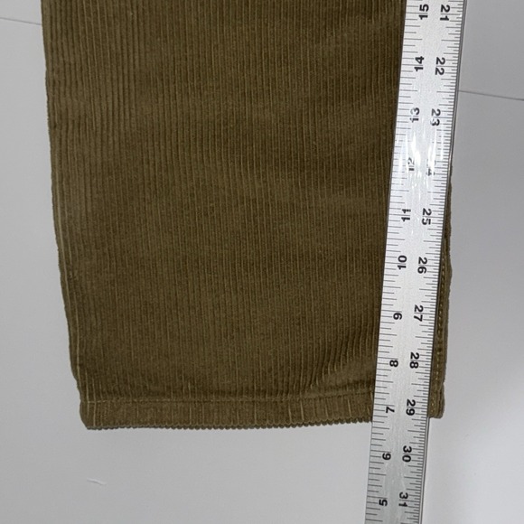 Levi's Low Pro Corduroy Pants Women's 29x30 Relaxed Straight Leg‎ Tan NWT - Picture 9 of 9